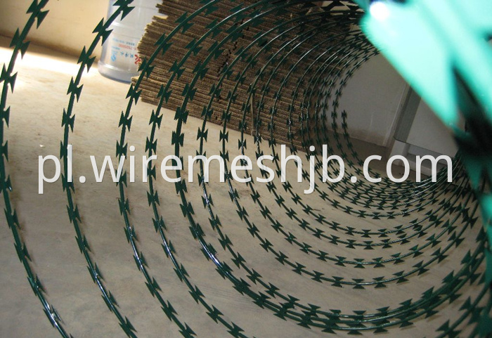 Green Color Razor Wire